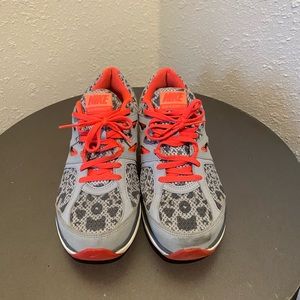 Women’s Nike Dual Fusion Athletic Shoes.